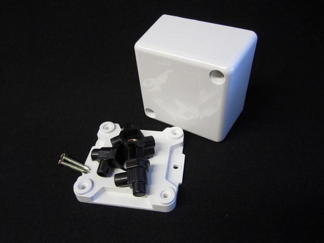 Small junction box