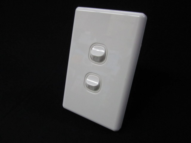 2 gang switch-vertical