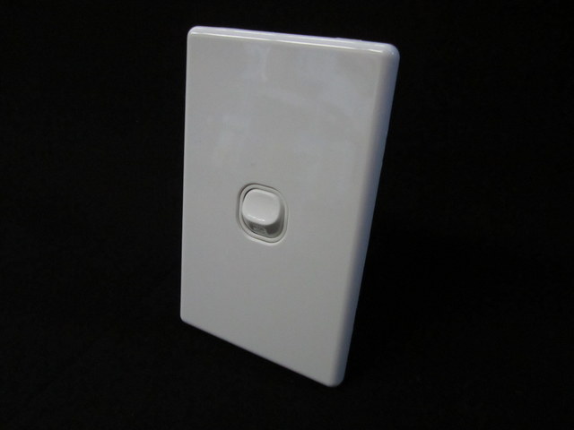 1 Gang switch-vertical, Thin series