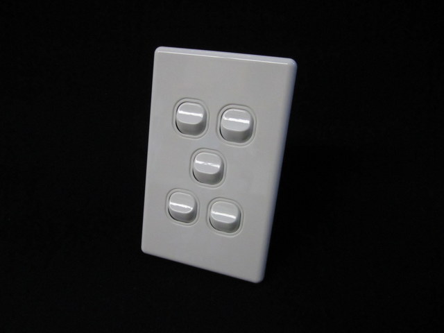 4 Gang switch-vertical, Thin series