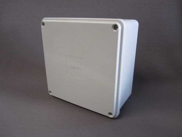 100mm x 100mm x 75mm Adaptable box