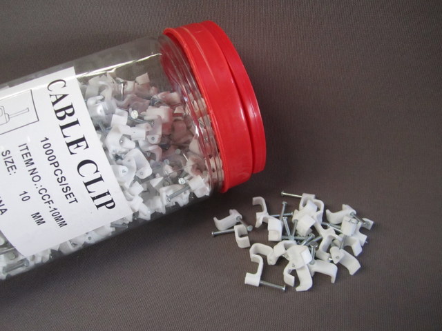 Cable clip flat 1.5mm 2C+E Jar 1,000