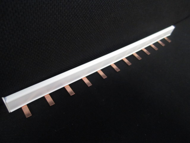 Bus Comb 1 Ph finger type 12 pole