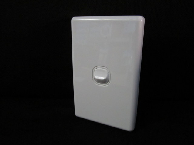 1 gang switch-vertical