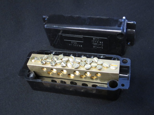 Neutral link 2x50mm, 1x35mm, 4x25mm, 4x16mm, 2x10mm