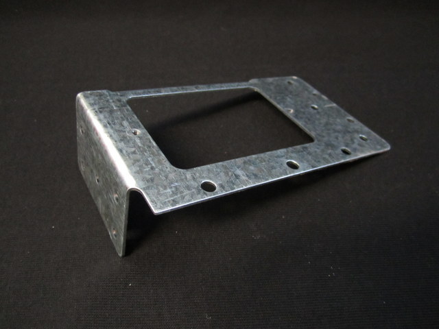 Vertical/horizontal mounting stud bracket 1.0mm